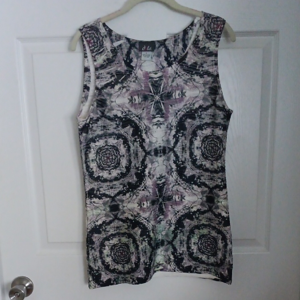 Abstract Pattern Sleeveless Top